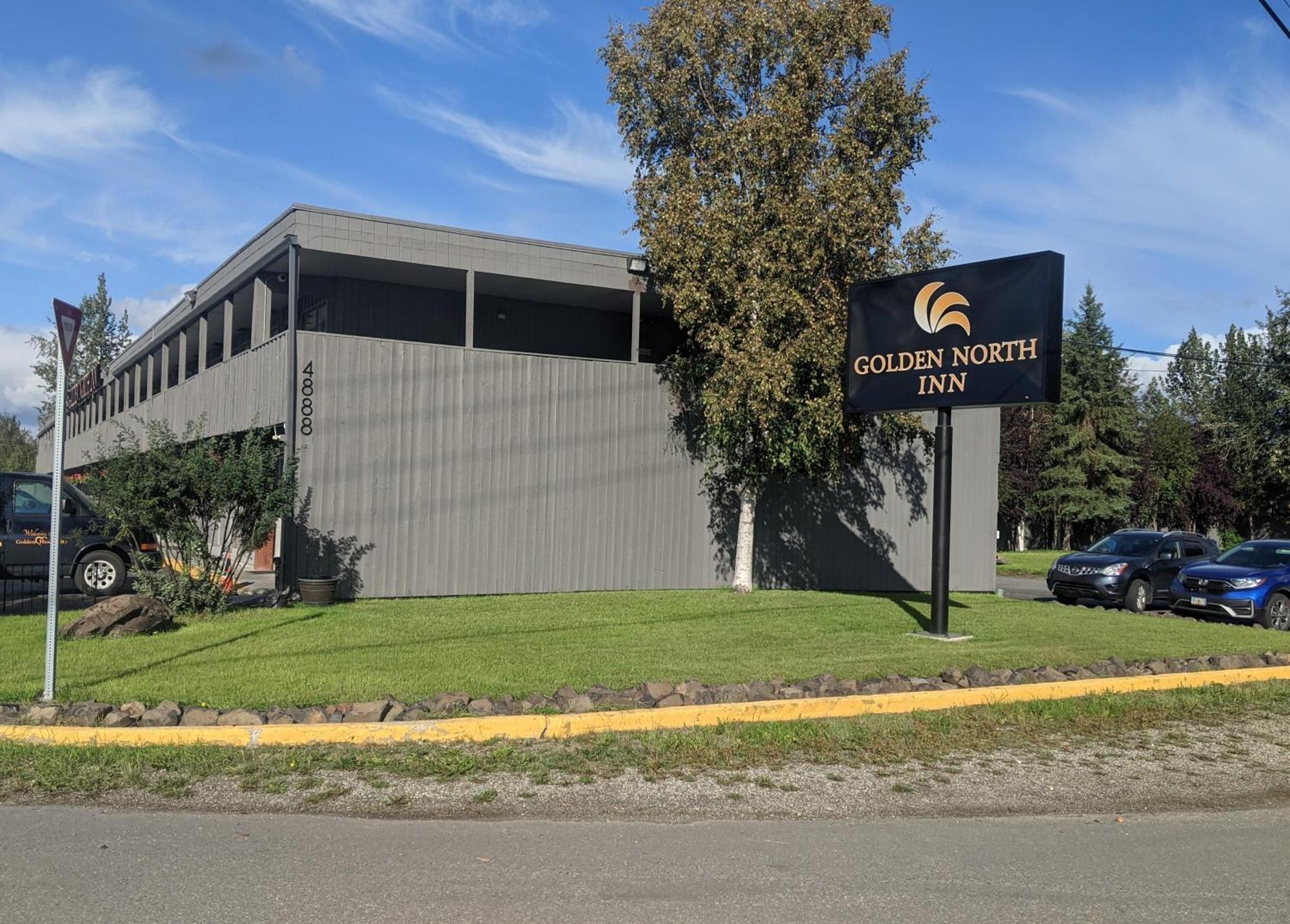 Golden North Hotel